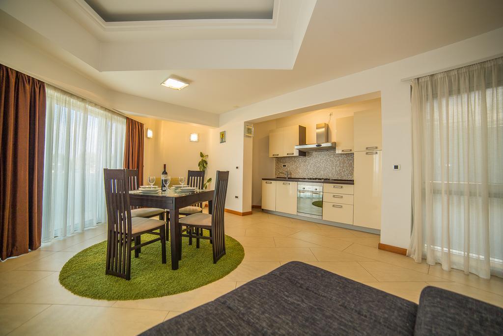 Apartments Milan 마카르스카 외부 사진